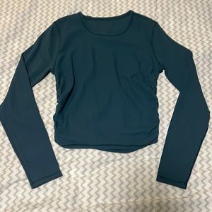 Lulu Lemon rouched, long sleeve crop